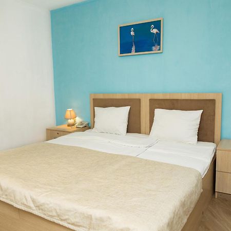 Flamingo Hotel Baku Bagian luar foto