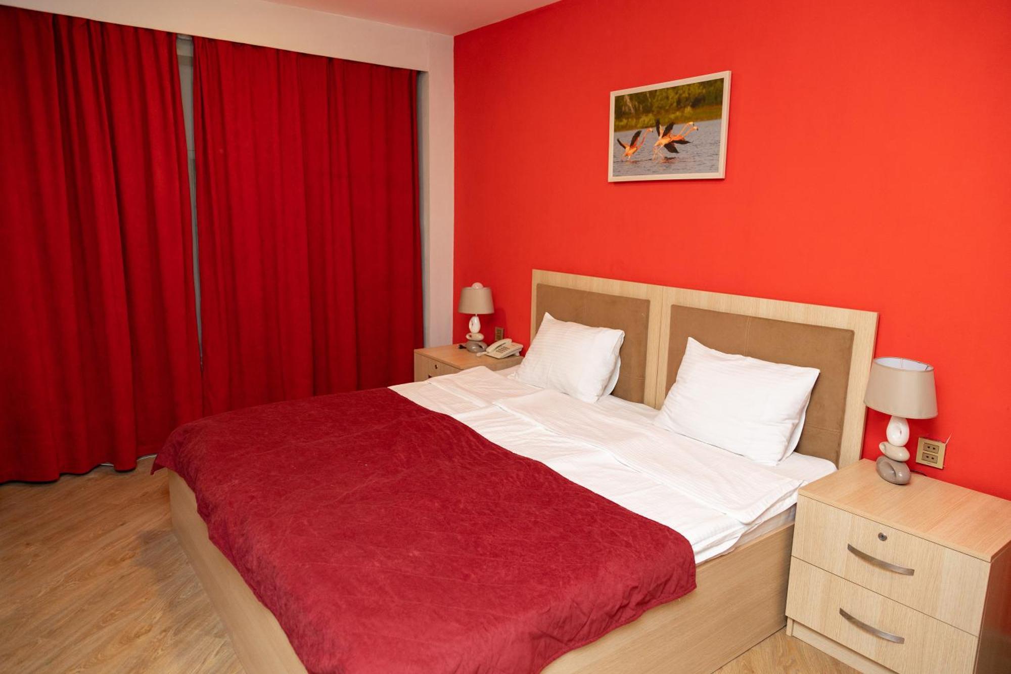 Flamingo Hotel Baku Bagian luar foto