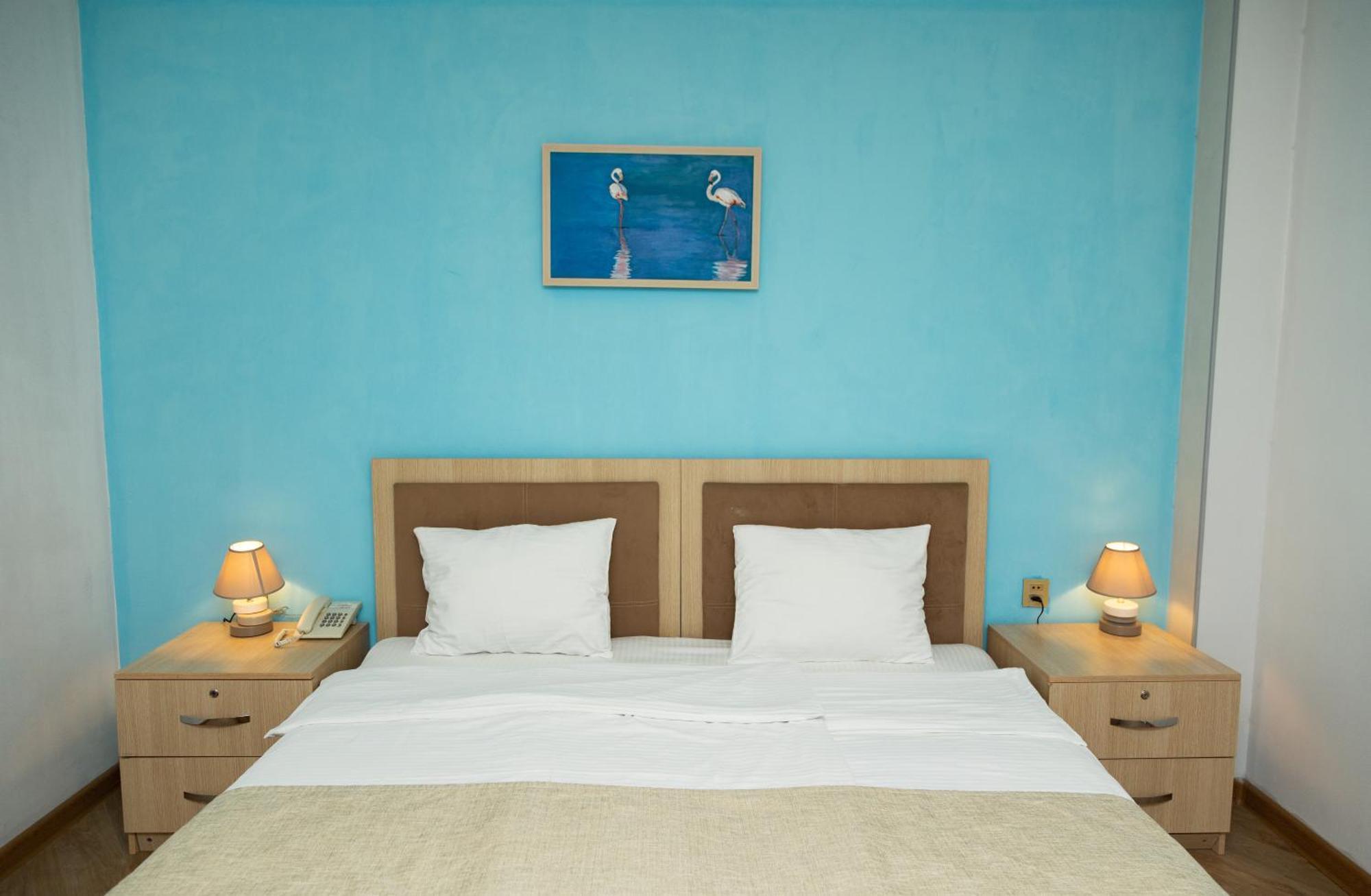 Flamingo Hotel Baku Bagian luar foto
