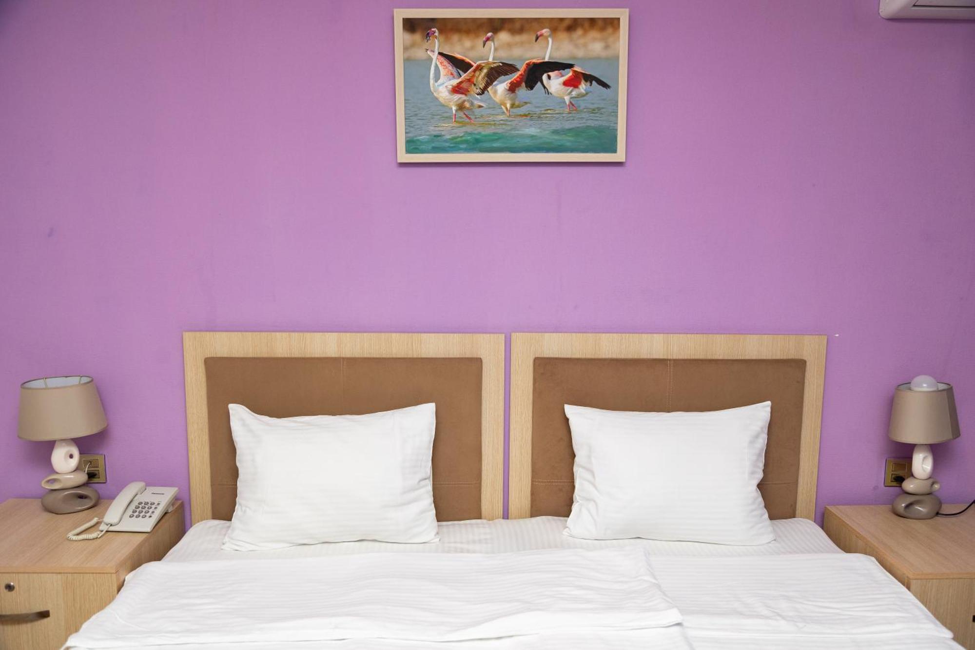Flamingo Hotel Baku Bagian luar foto