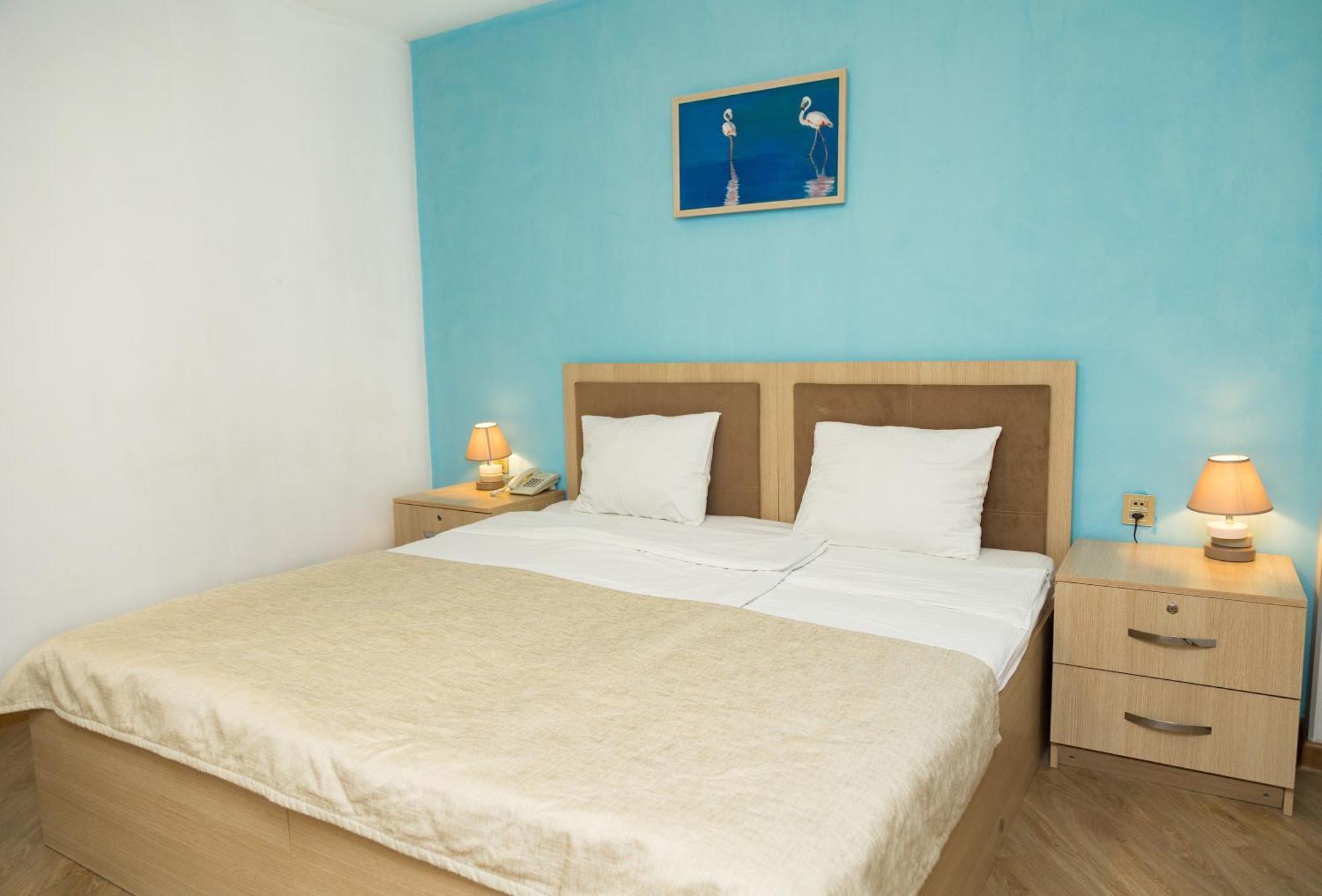 Flamingo Hotel Baku Bagian luar foto