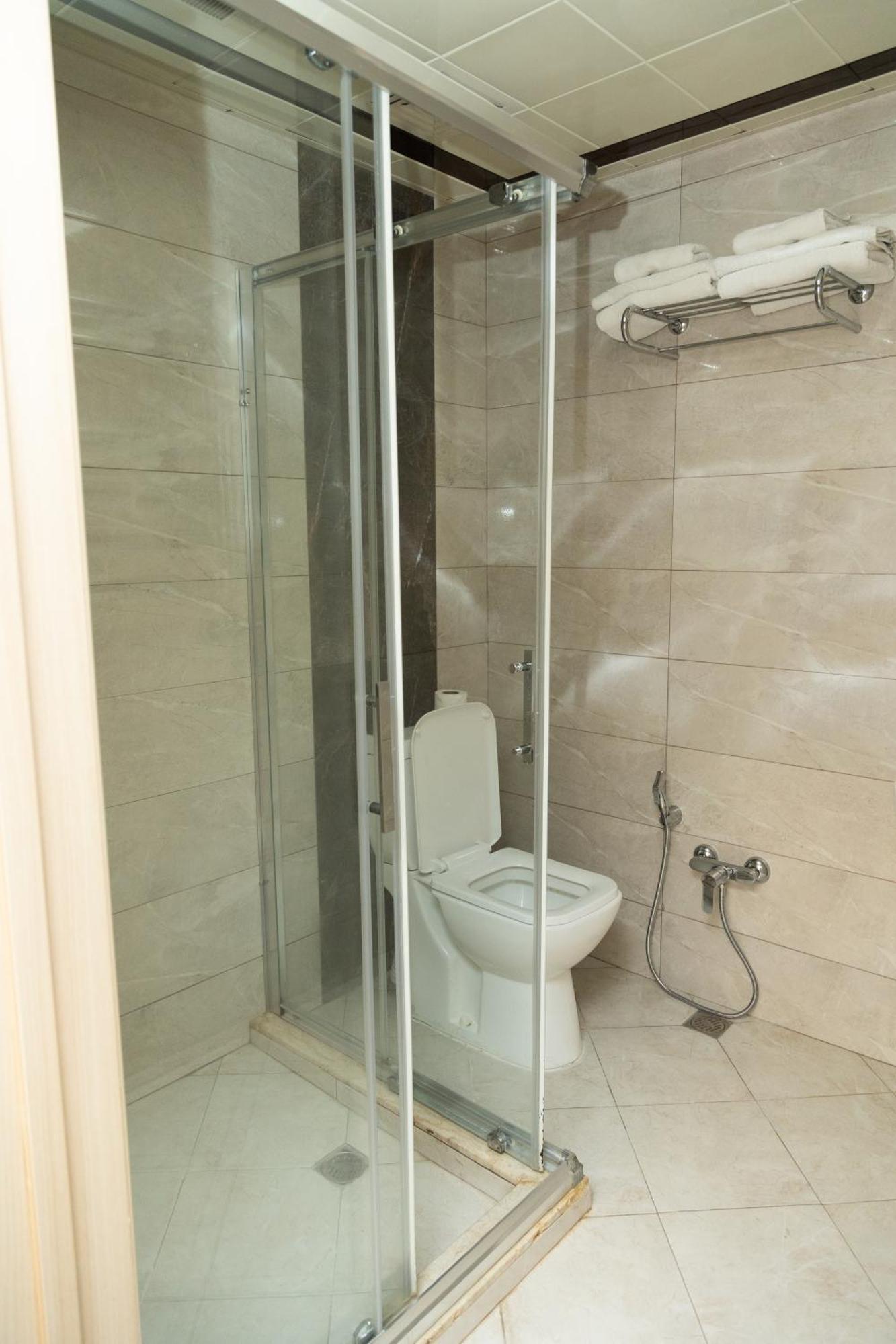 Flamingo Hotel Baku Bagian luar foto