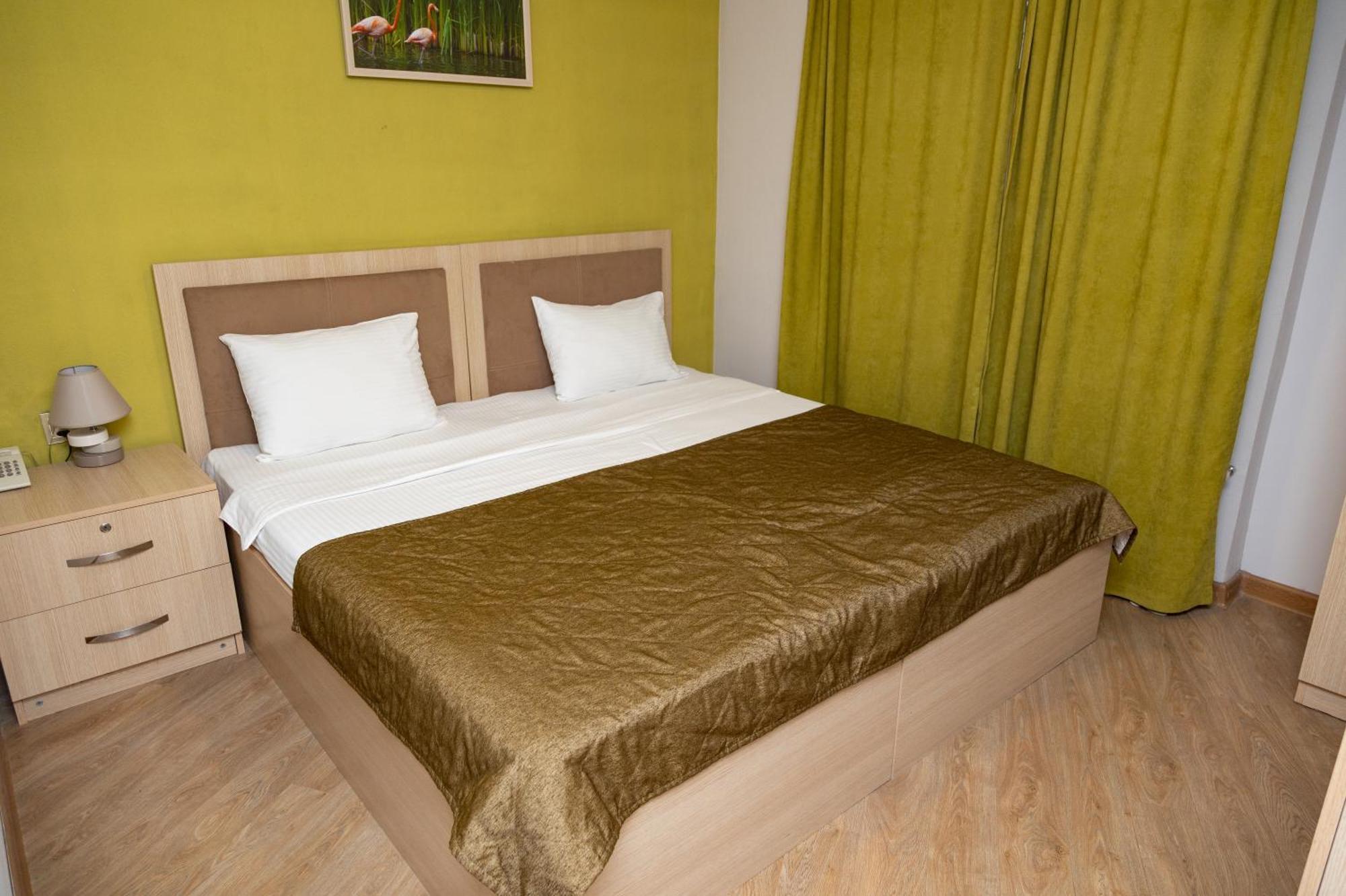 Flamingo Hotel Baku Bagian luar foto