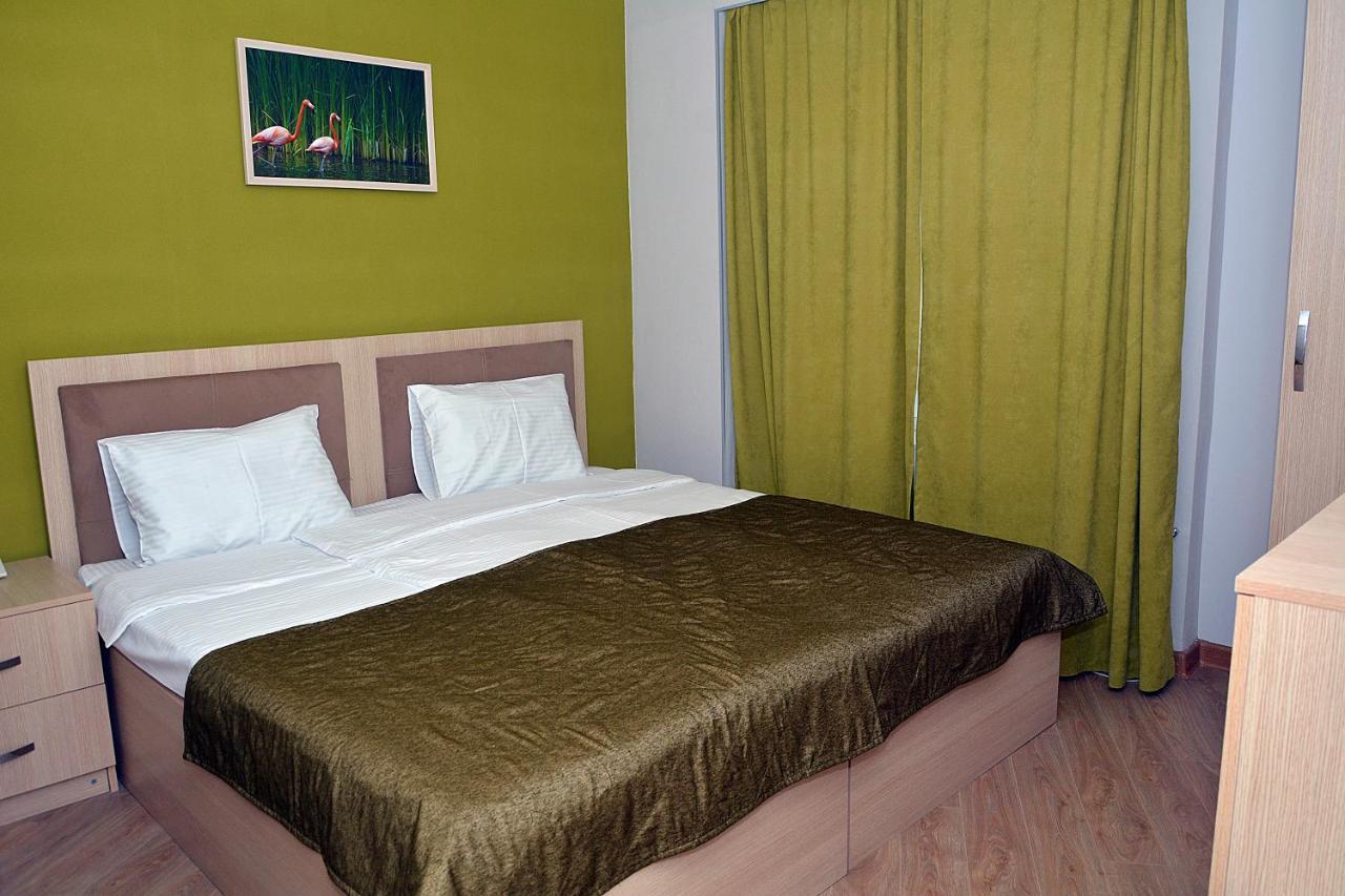 Flamingo Hotel Baku Bagian luar foto