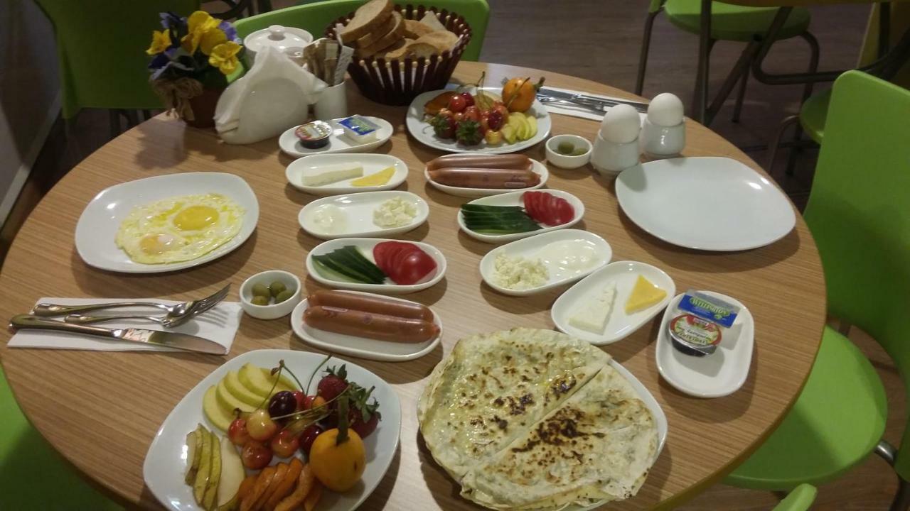 Flamingo Hotel Baku Bagian luar foto